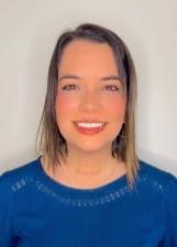 Foto oficial de Carol Mourão