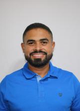 Foto oficial de John Kenneth