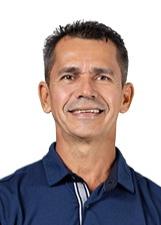 Foto oficial de Adriano Moraes